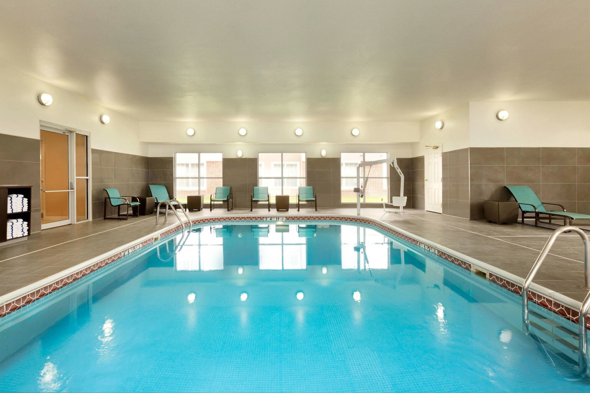 By Marriott Cleveland Airport/middleburg Heights Hotel Middleburg Heights