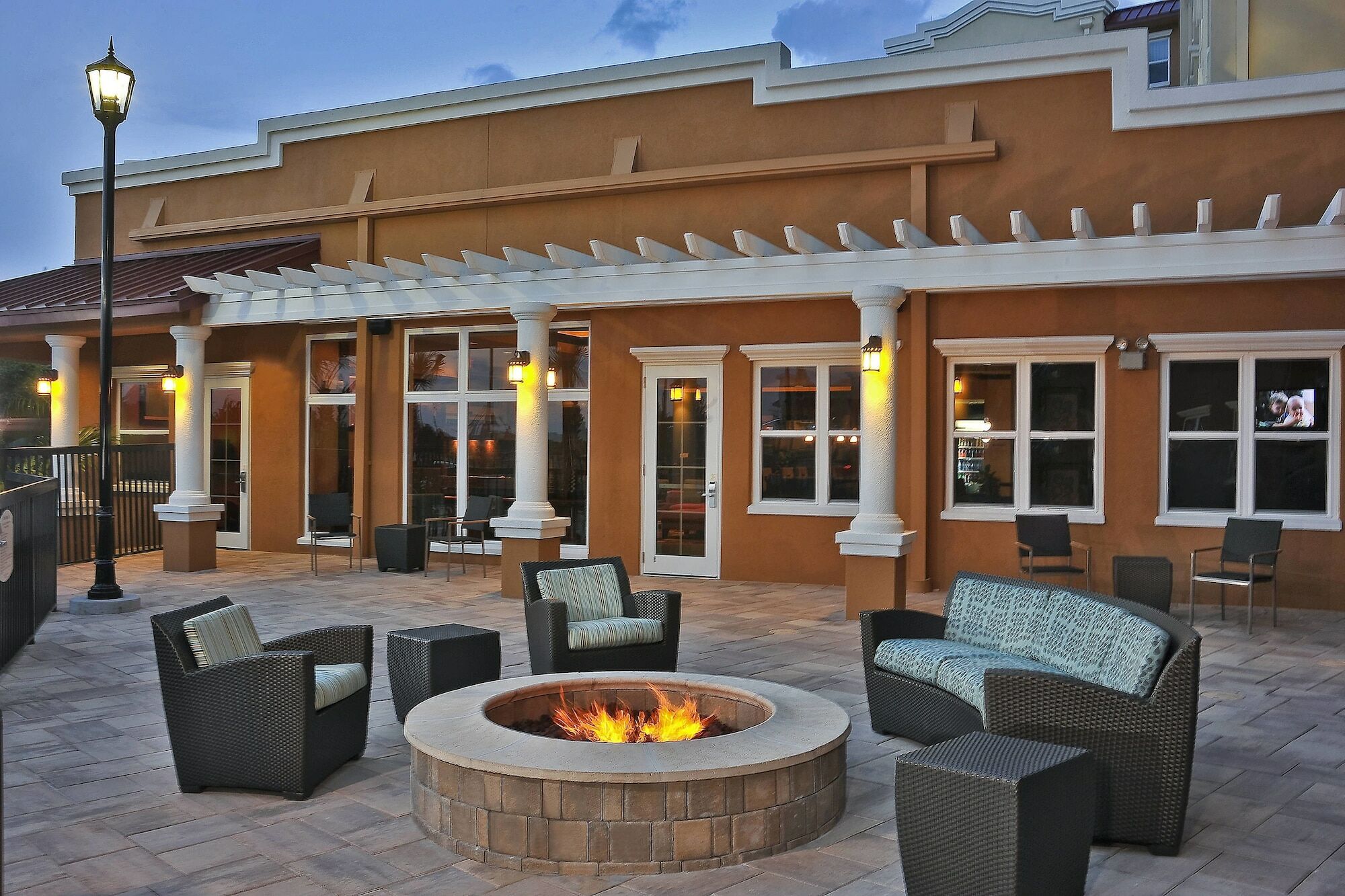 By Marriott Cleveland Airport/middleburg Heights Hotel